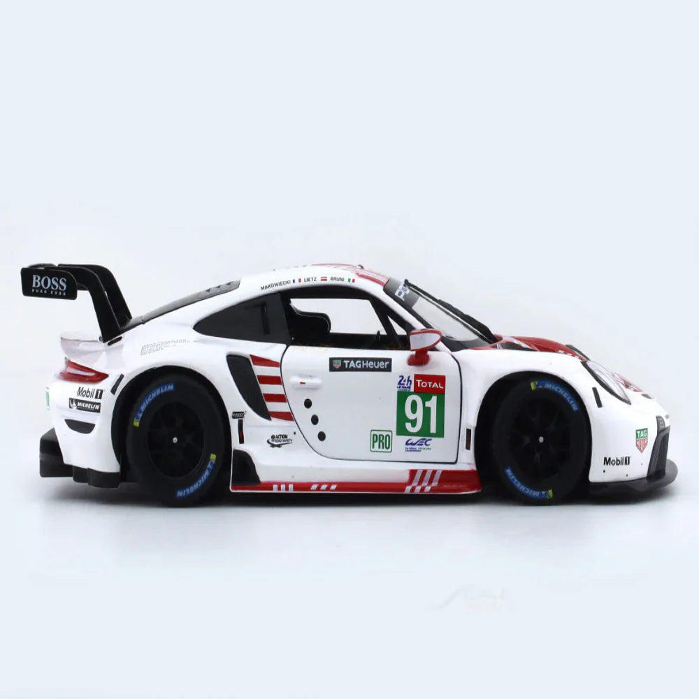 Bburago 2020 Porsche 911 RSR LM 1:24 Bburago licensed diecast Scale Model car