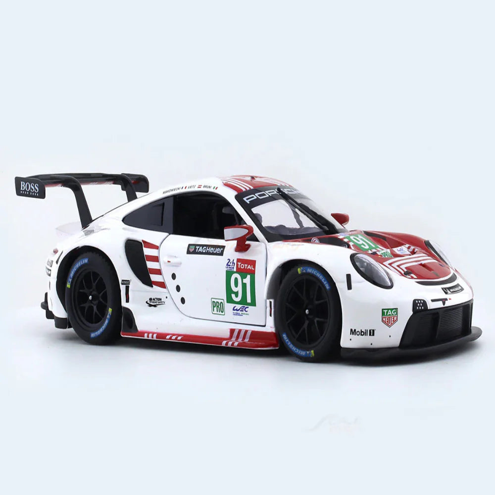 Bburago 2020 Porsche 911 RSR LM 1:24 Bburago licensed diecast Scale Model car