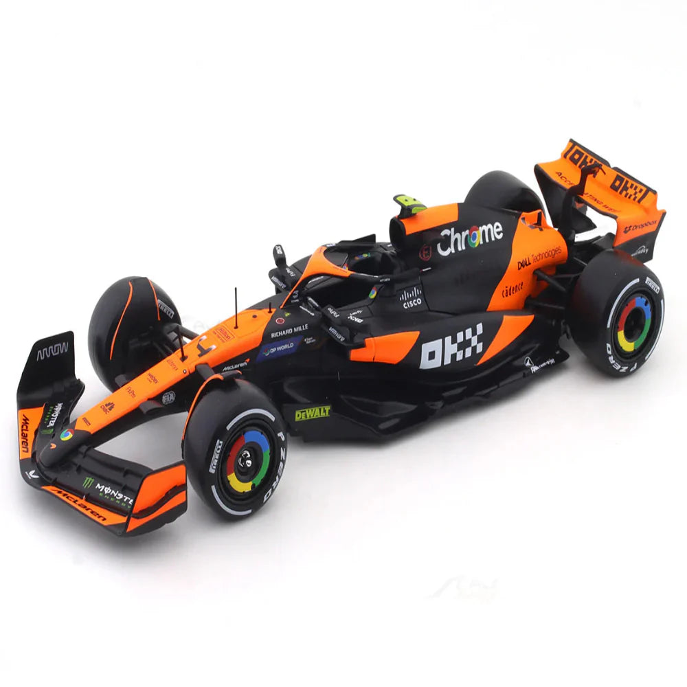 Bburago 2024 McLaren MCL38 No.4 with figure 1:24 Bburago licensed diecast Scale Model car collectible