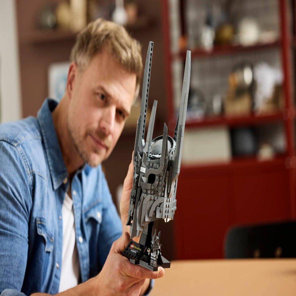 Lego 11373 Icons The Lord Of The Rings: Sauron's Helmet (538 Pieces)