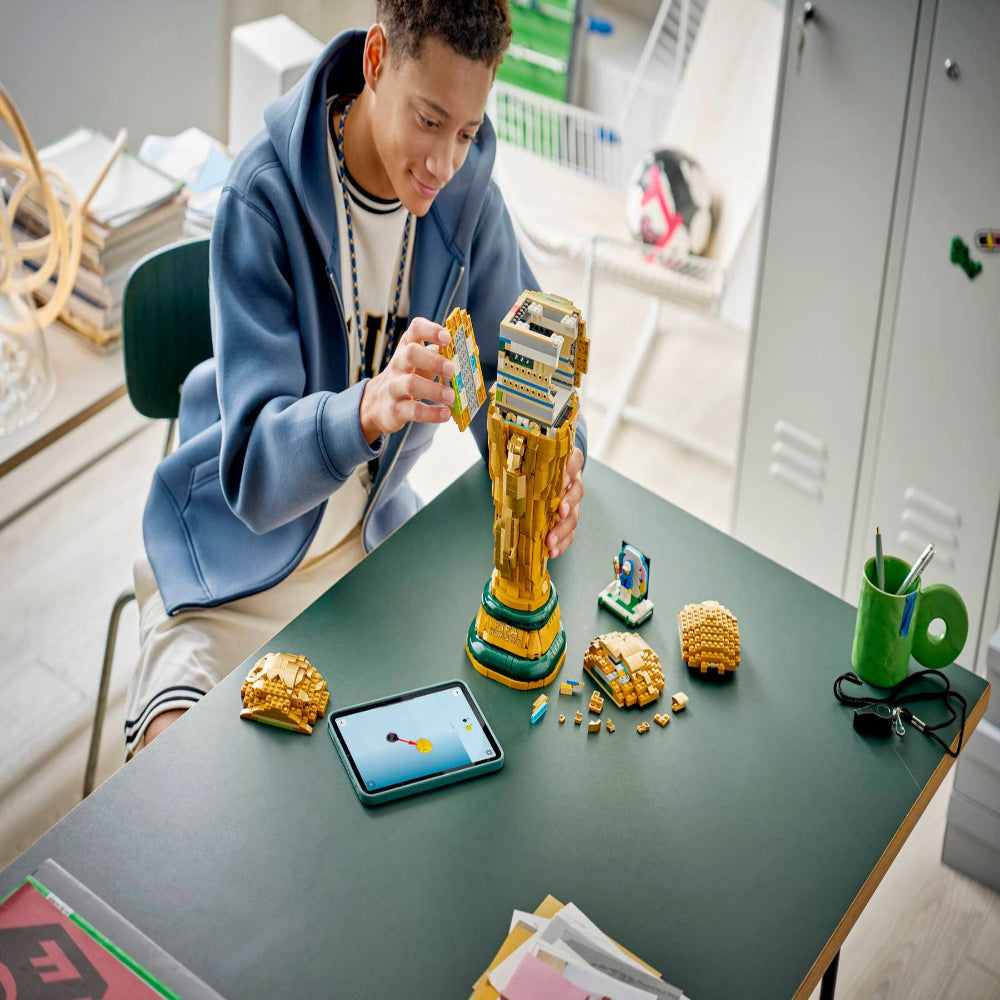 Lego 43020 Editions FIFA World Cup Official Trophy (2842 Pieces)