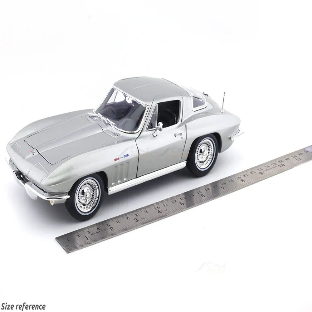 Maisto 1965 Chevrolet Corvette 1:18 Maisto licensed diecast Scale Model car collectible