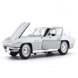 Maisto 1965 Chevrolet Corvette 1:18 Maisto licensed diecast Scale Model car collectible