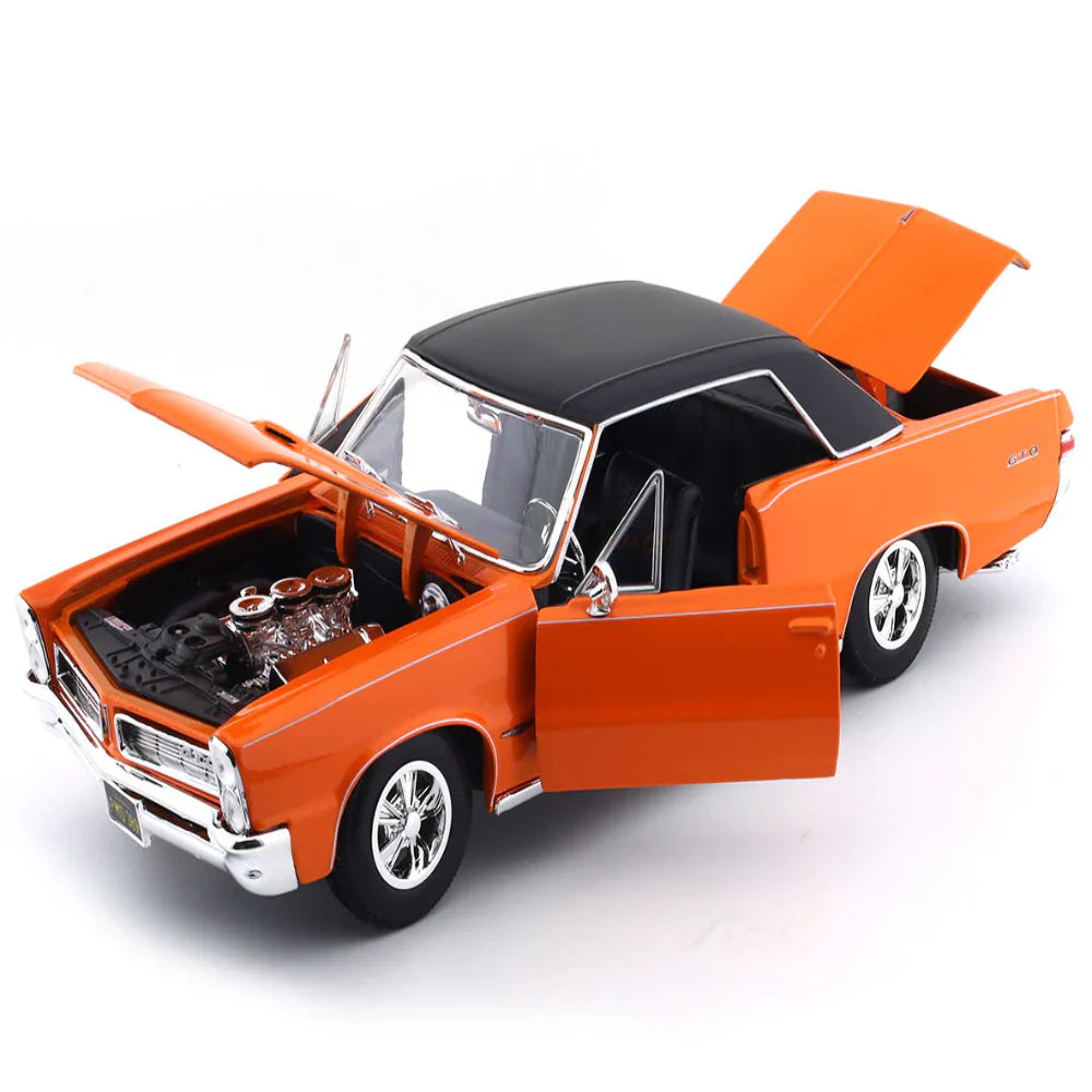Maisto 1965 Pontiac GTO Hurst Edition orange 1:18 Maisto diecast Scale Model car