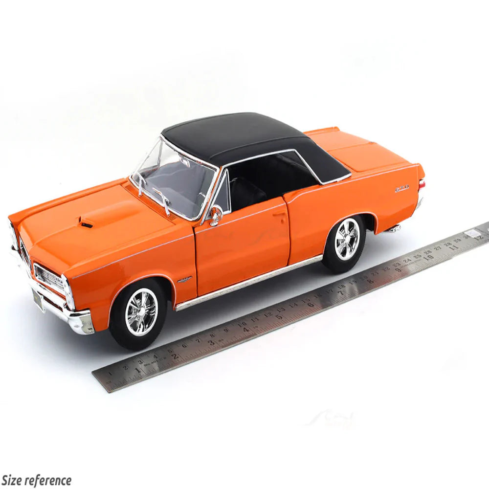 Maisto 1965 Pontiac GTO Hurst Edition orange 1:18 Maisto diecast Scale Model car