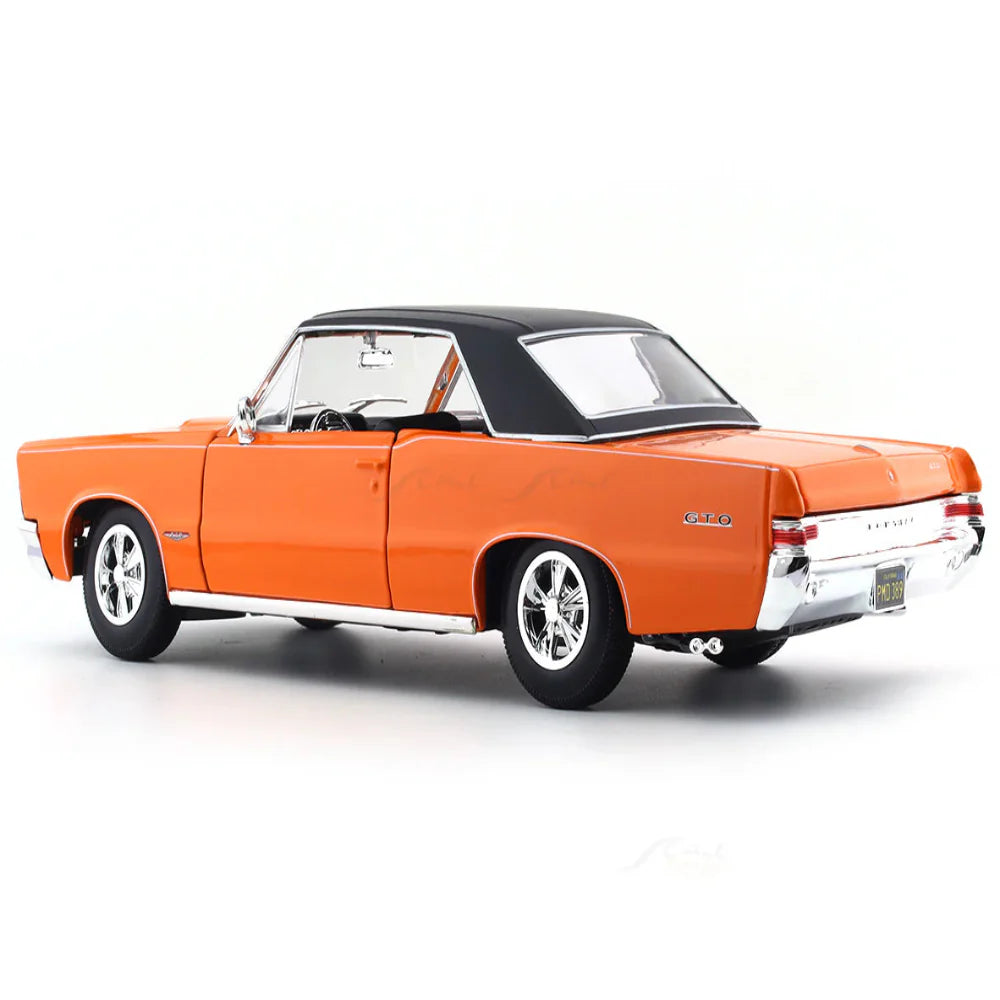 Maisto 1965 Pontiac GTO Hurst Edition orange 1:18 Maisto diecast Scale Model car