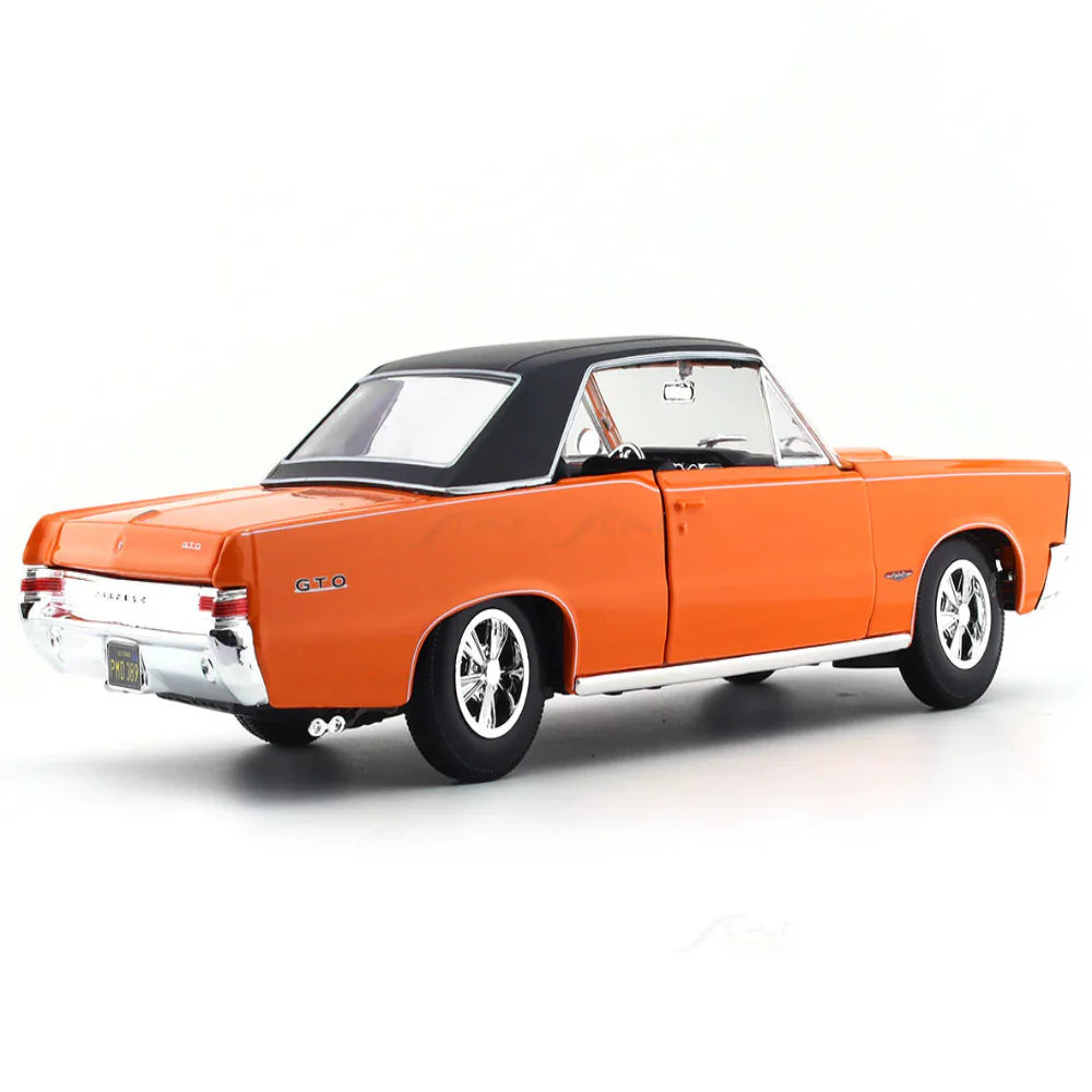 Maisto 1965 Pontiac GTO Hurst Edition orange 1:18 Maisto diecast Scale Model car