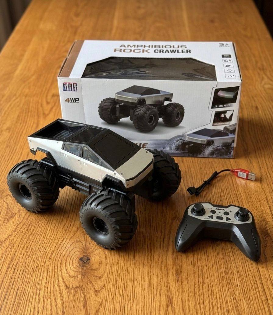 Water And Land Run RC Tesla Car